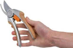 Fiskars Quantum Bypass Pruning Shears, Right-handed -Chic Outdoor Equipment F1001434 04 fiskars quantum