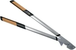 Fiskars Quantum L108 Bypass Branch Loppers 80cm